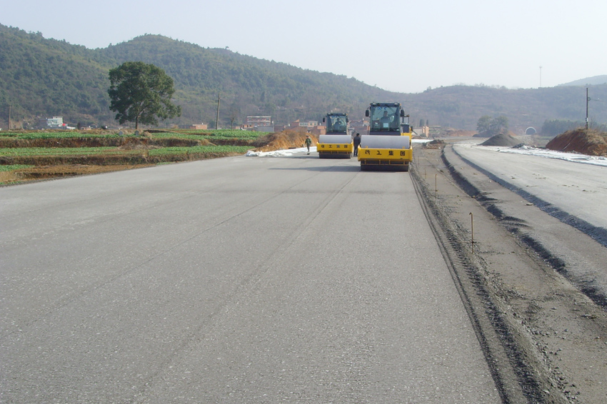 關于征求公路工程標準規范意見的啟事
