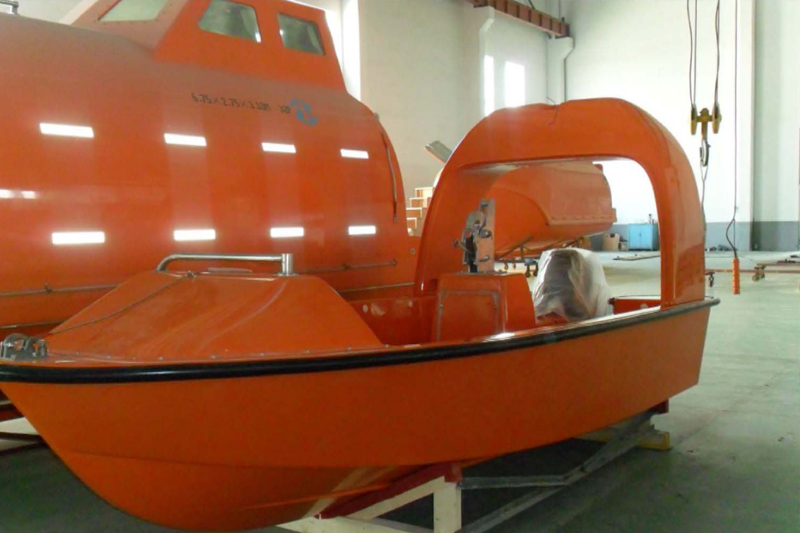 Lifeboat/Rescue Boat
