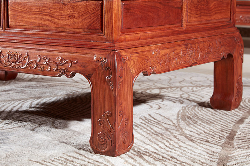 Classical furniture can become the carrier of traditional culture