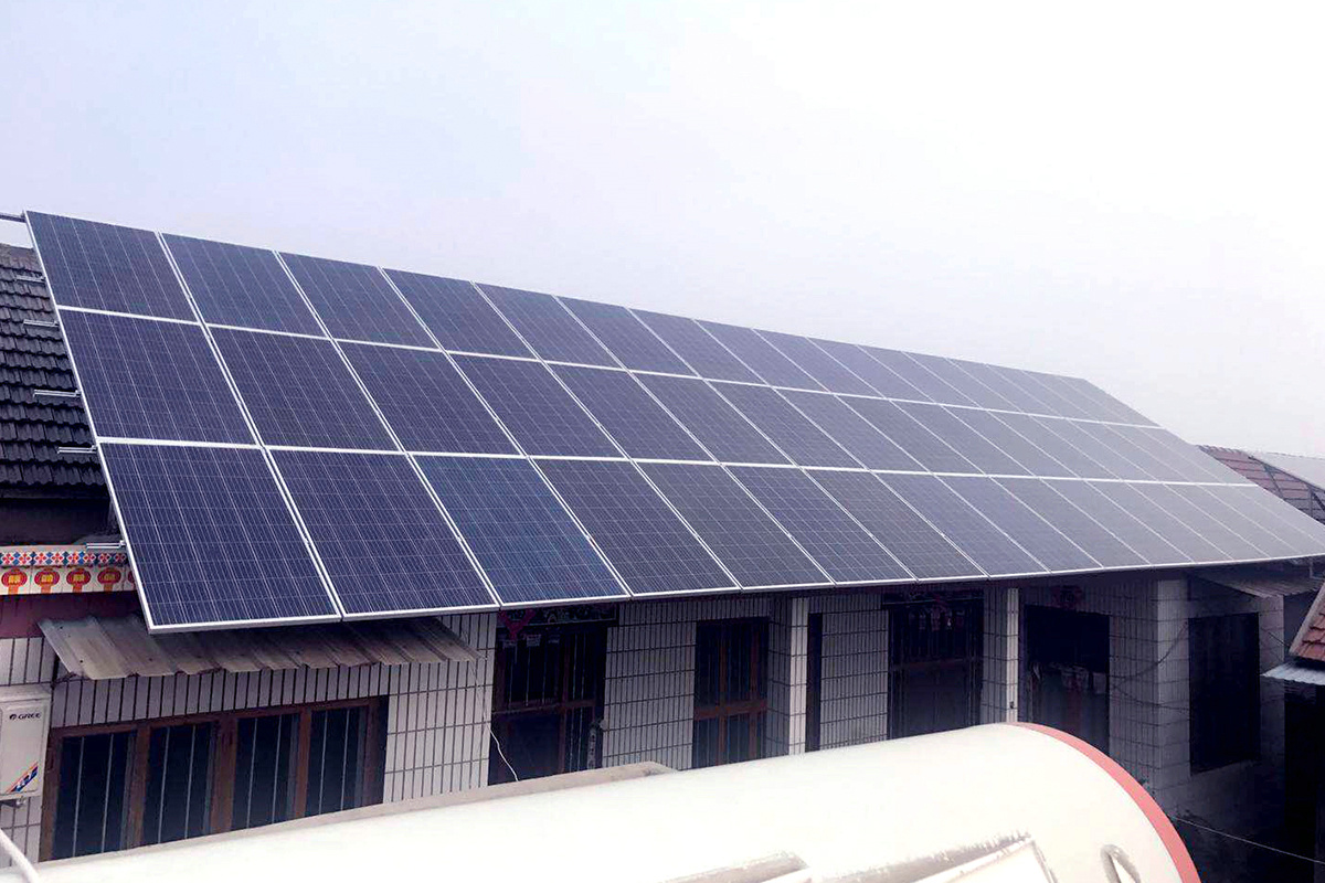 中国の住宅用屋上太陽光発電所をグループ化
