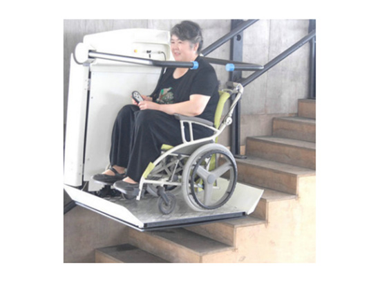 电梯无障碍电动升降轨道行走斜挂平台残疾人