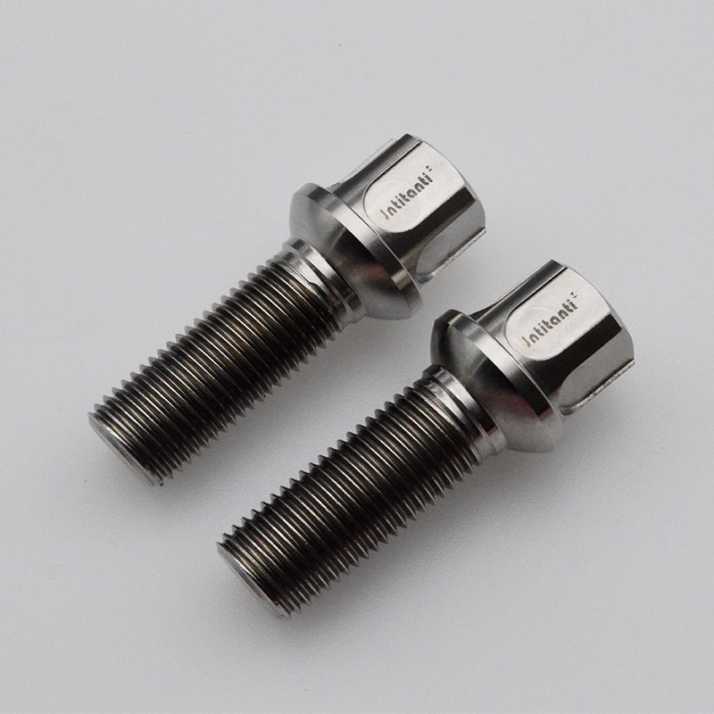 Five - pointed anti-theft Gr.5 titanium lug bolts with carved top head for Audi VW series auto