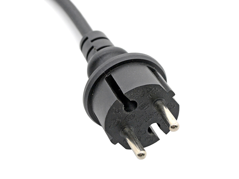 EU Type IP44 CEE 7/17 Plug standard not earthed plugs