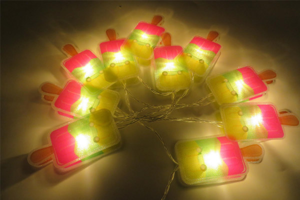 Ice-lolly warm white string light