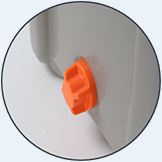 Drain plug for easy drainage and cleaning