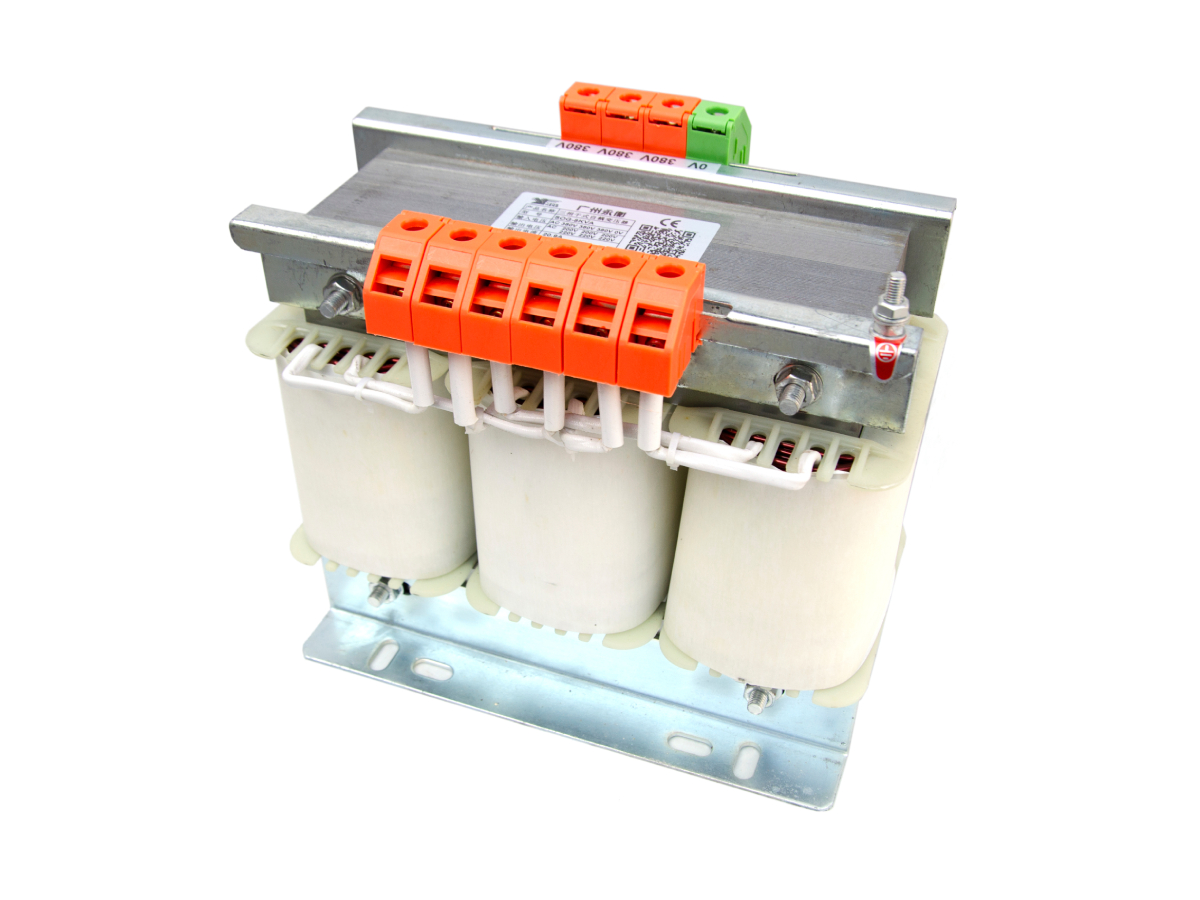 Features of Three Phase Transformer