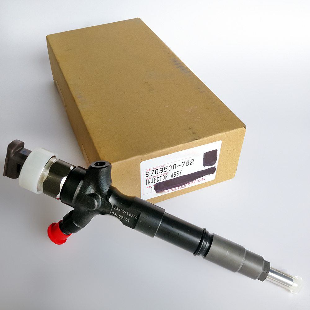 GENUINE AND BRAND NEW DIESEL FUEL INJECTOR 095000-7820, 095000-7810, 23670-30290, 23670-30120, 23670-30230, 23670-39165