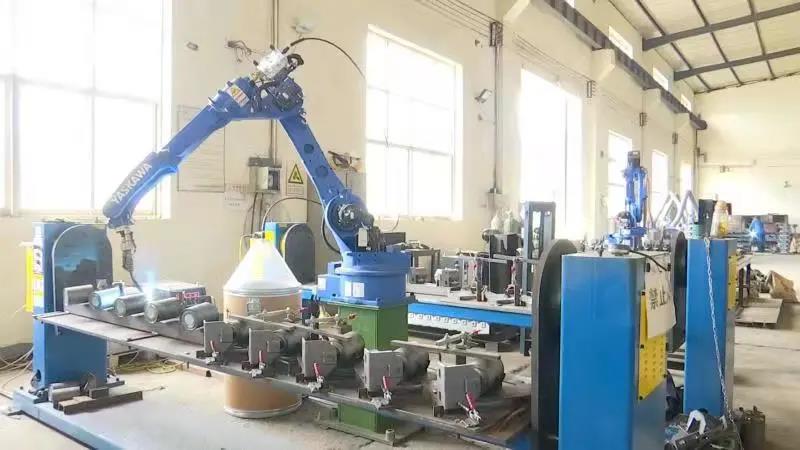 Juxin adopts the intelligent welding robots