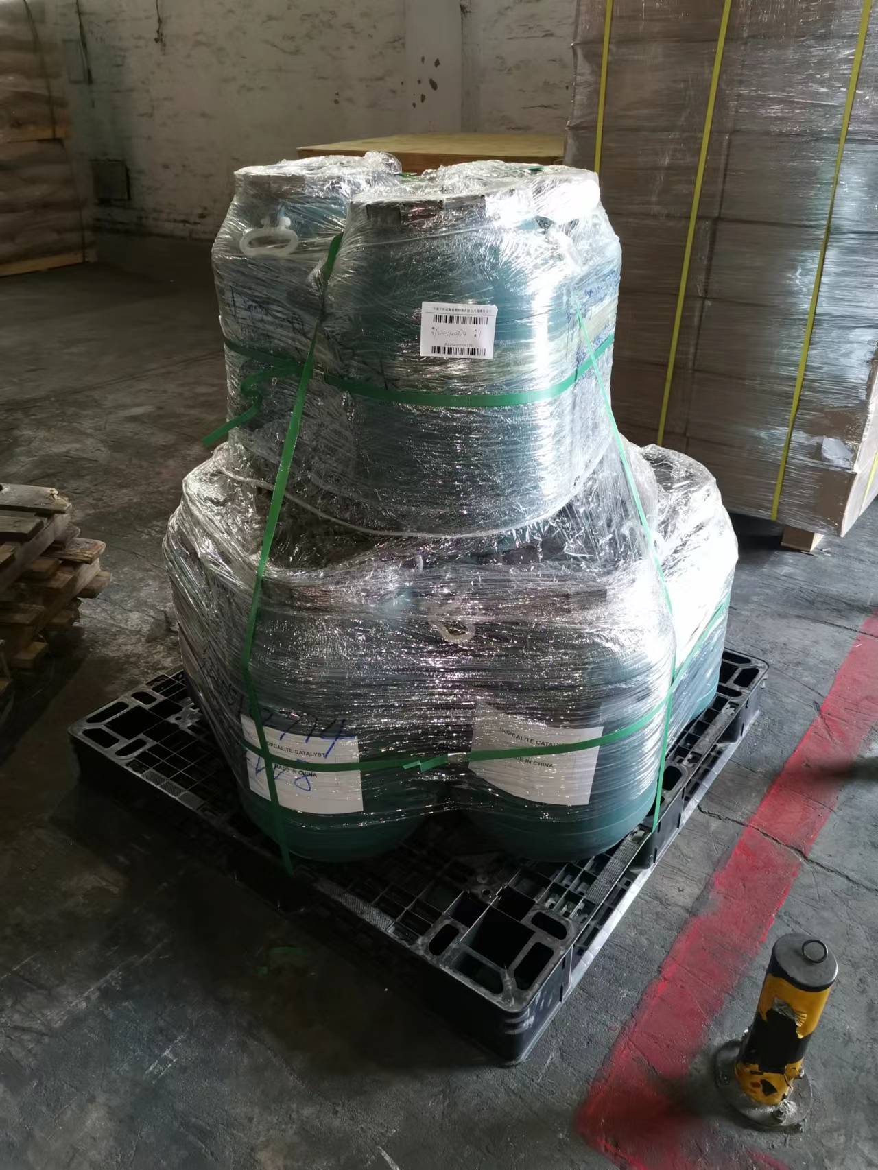 Delivery of hopcalite