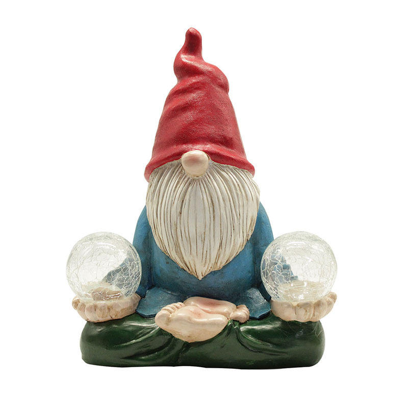 Resin crafts  Custom Resin Gnome Figurine Carrying Magic Orb Solar LED Lights Outdoor Garden Gnome Statue for Ornament Gift