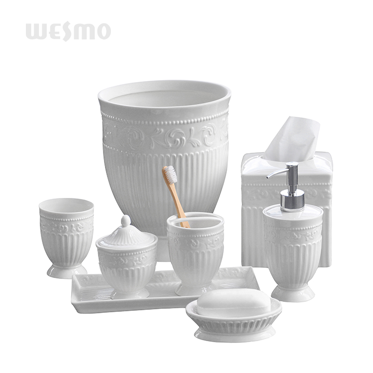 Manufacturer supply white porcelain 8 piece bathroom accessory set nordic bathroom accessories