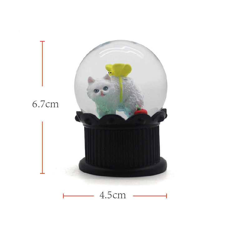 Resin crafts Glass glitter white cat water ball with cheap price snow globe for sale