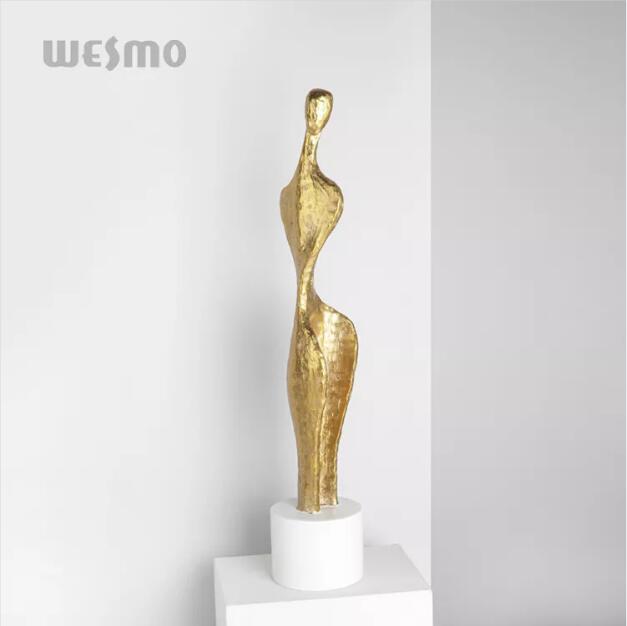 Custom Statue Resin Gold Foil Figurine Resin Sculpture Art Statue For Home Decorating