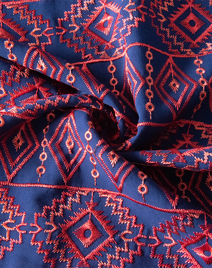 Multi color embroidery