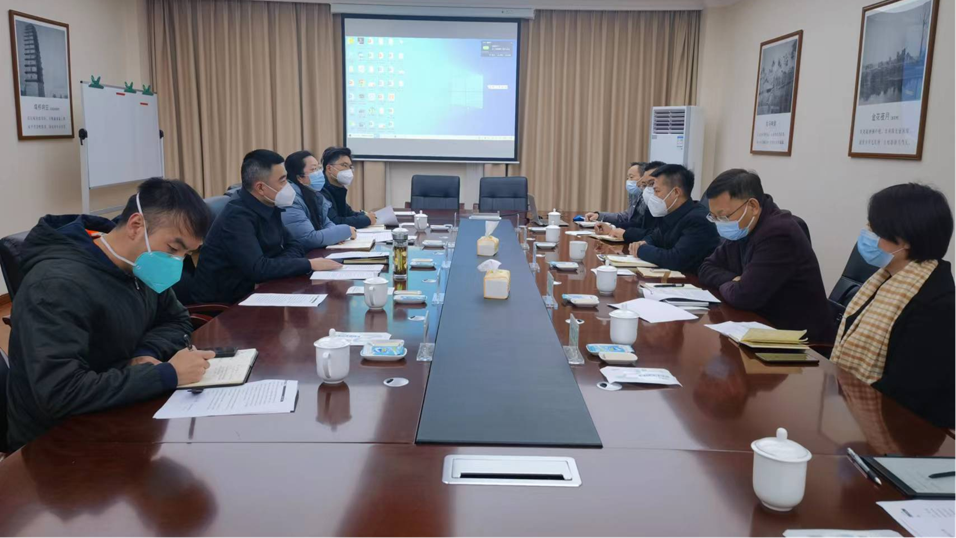 Group Leaders Led a Team to Shuangliu District Committee for Report and Exchange