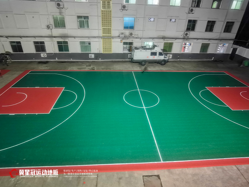 河南许昌某武警部队篮球场