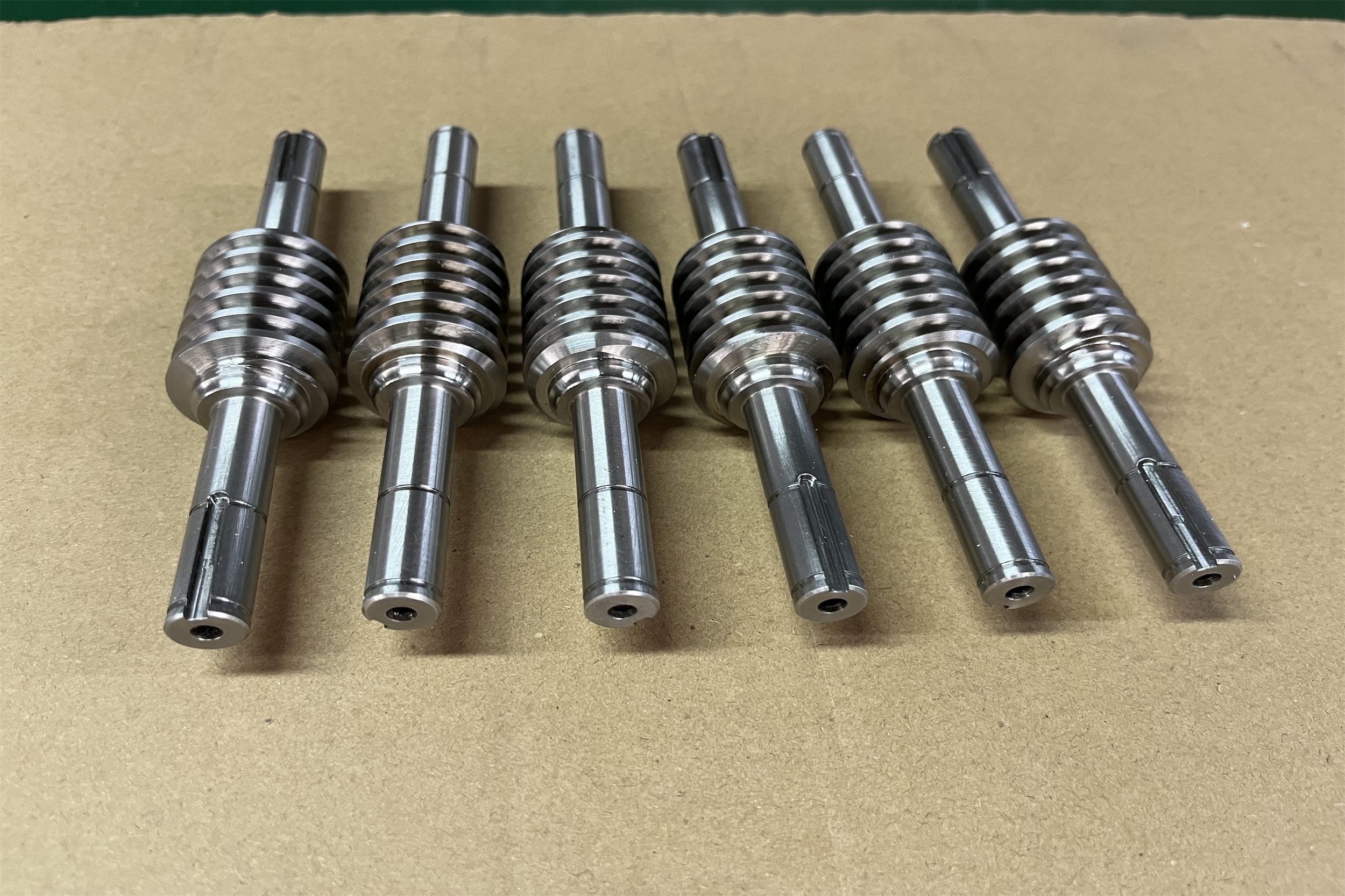 CNC turned part, worm gear