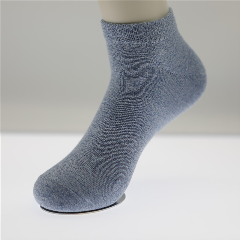 Customized slouch socks to show individual beauty