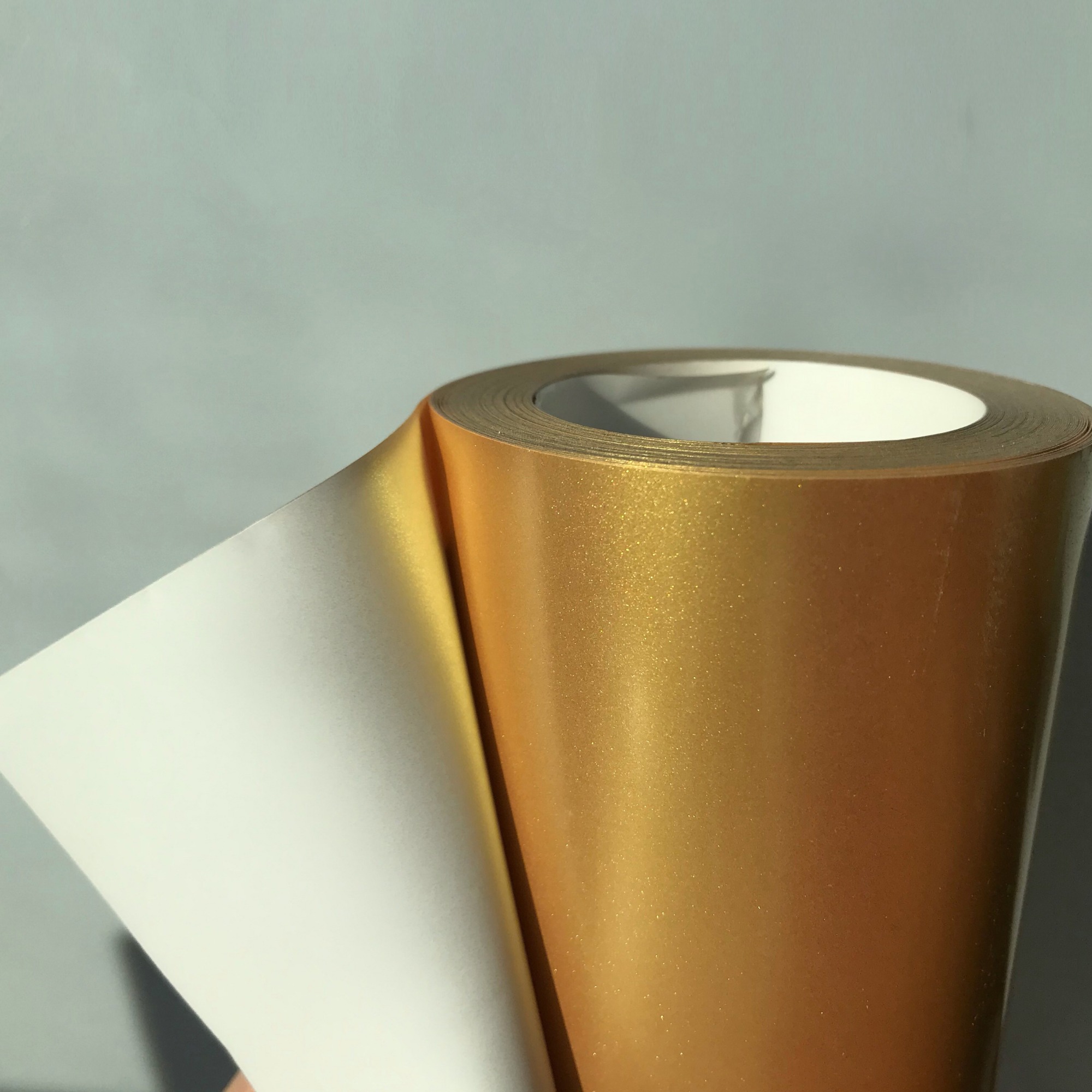 Tamaño de rollo de vinilo ecológico solvente imprimible en oro