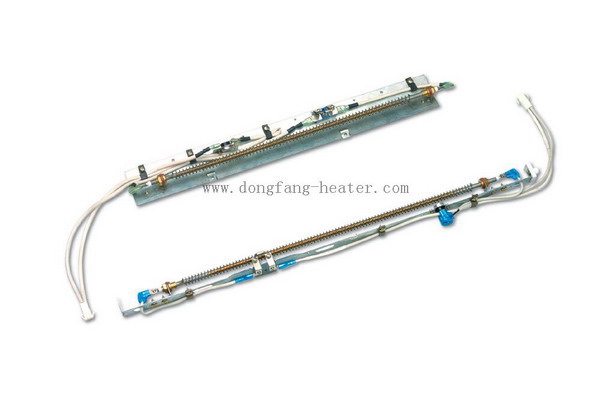 Auxiliary electric heater assembly for split machine
