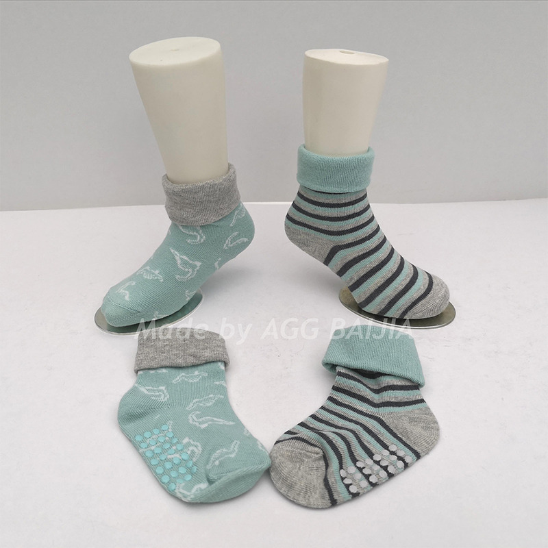 slouch socks products how to avoid grinding feet 