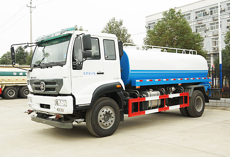 How should the daily maintenance of Sewage suction truck from China manufacturer be carried out