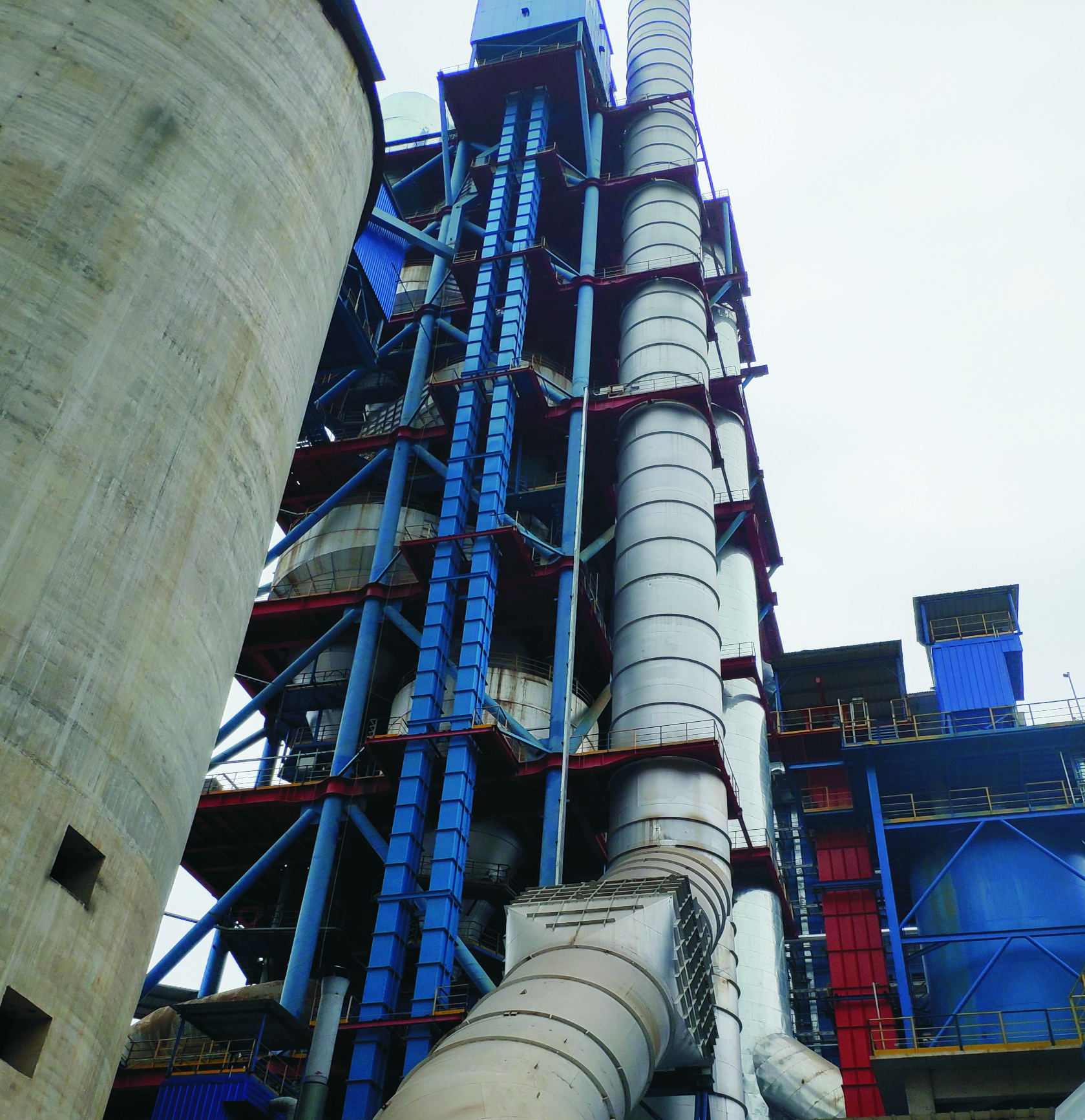 Main features of chain type bucket elevator products