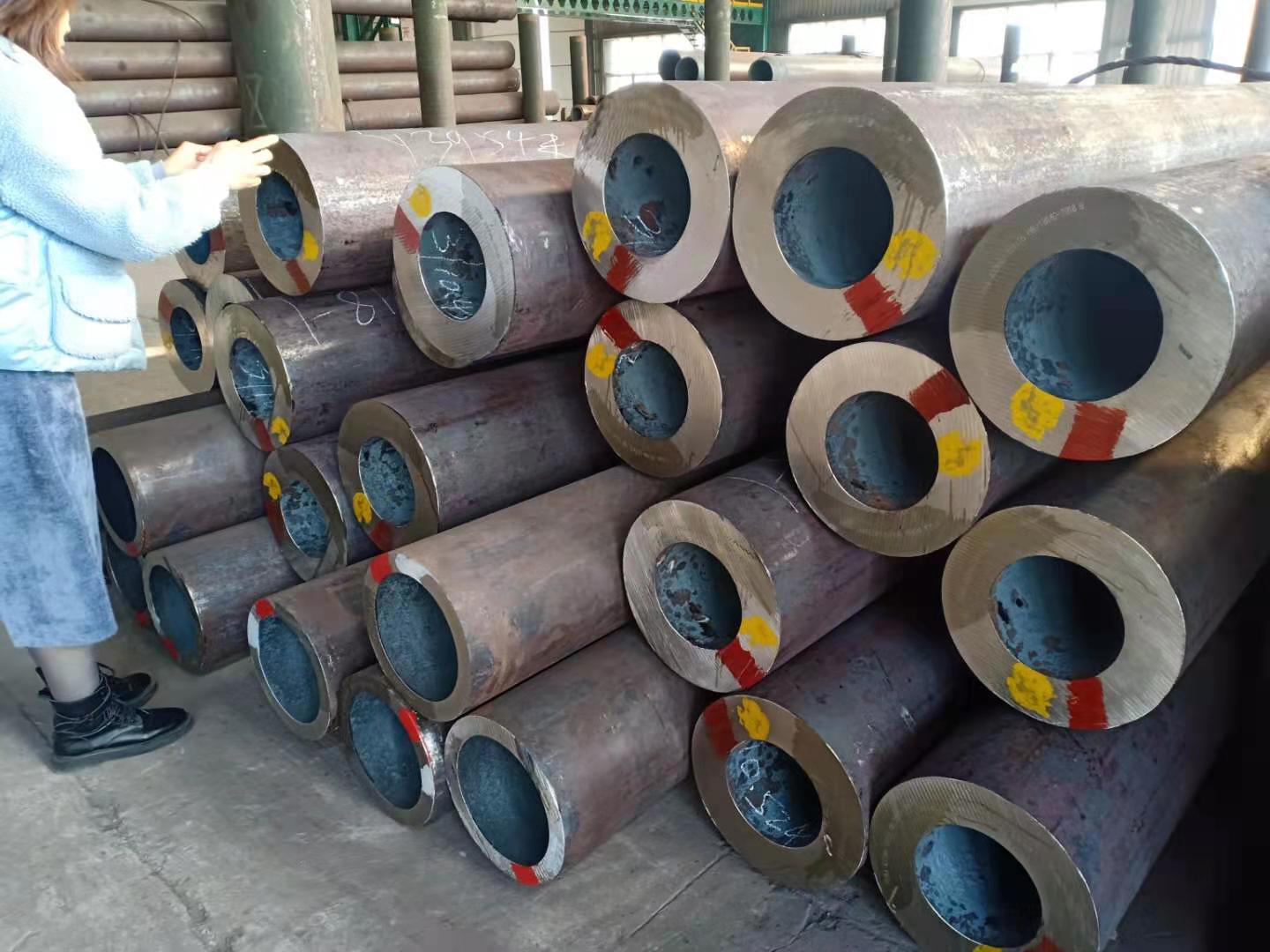 Seamless steel pipe for ship building
