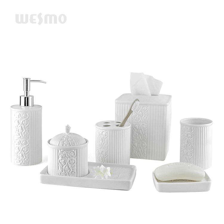 manufacturer supply white home decor porcelain bathroom accessories set luxury