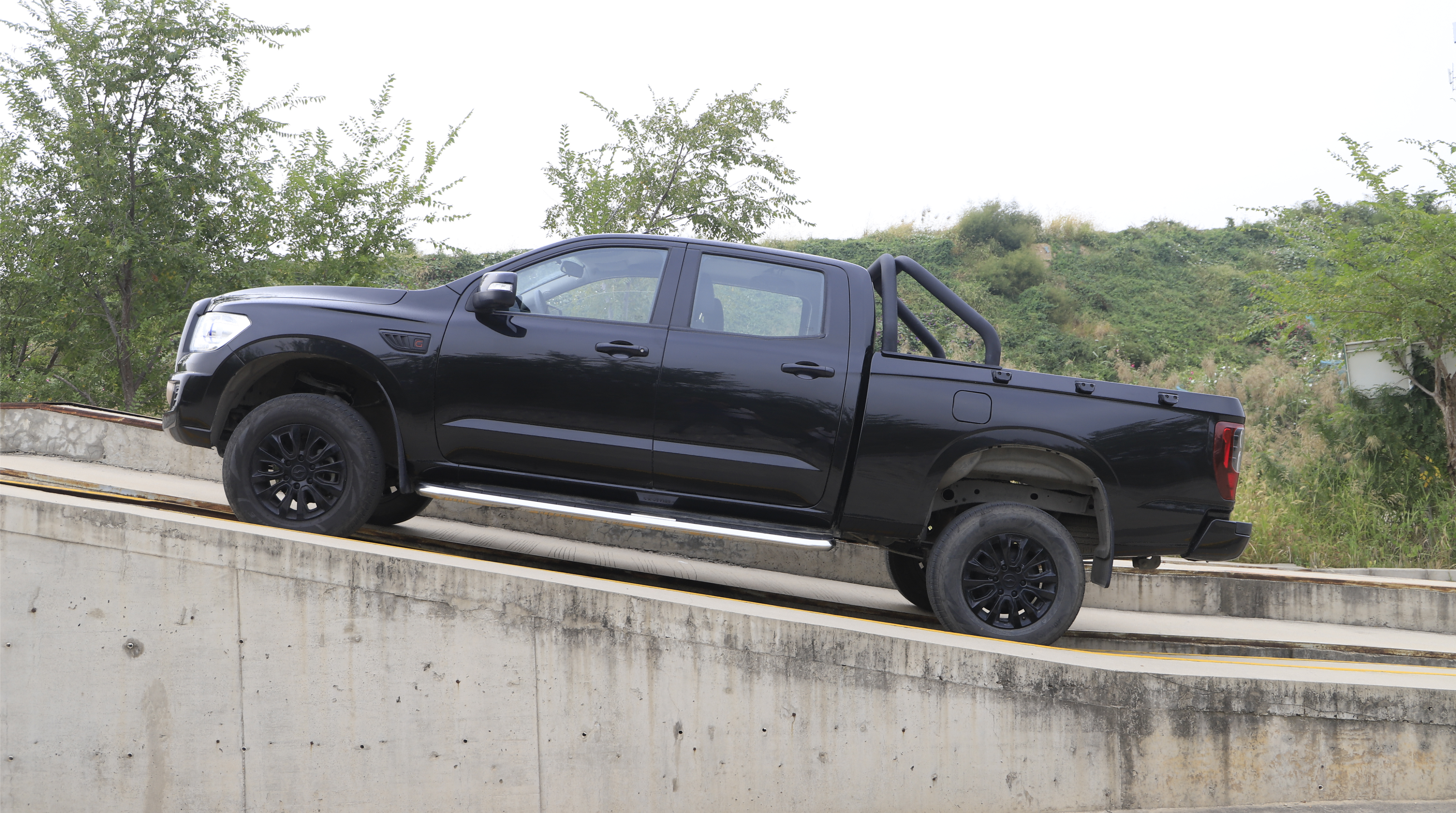 ZXAUTO Terralord is a very competitive pickup truck