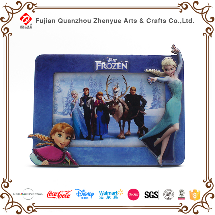 China manufacturer desktop decor souvenir gift cartoon plastic photo frame for kids