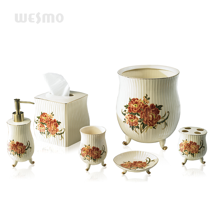 New design high quality six-piece floral porcelain luxury bathroom accessories set