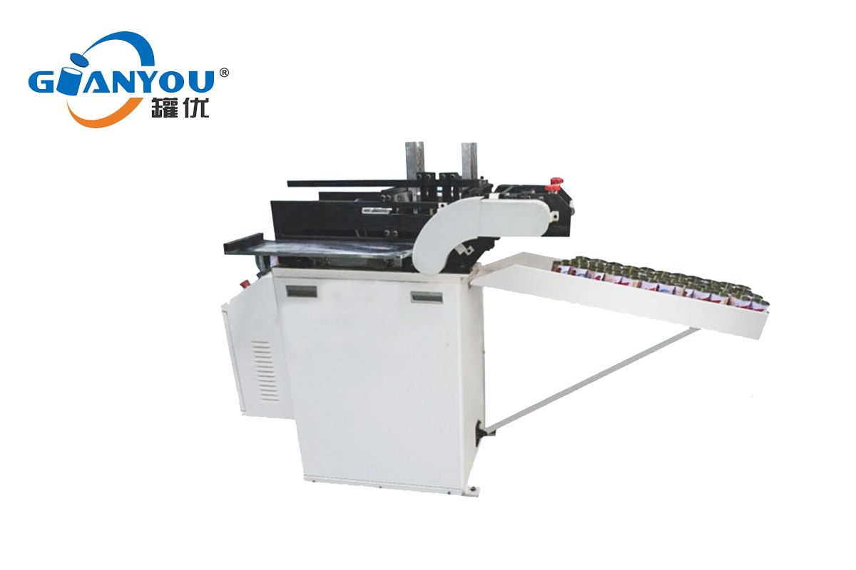 Roller forming machine