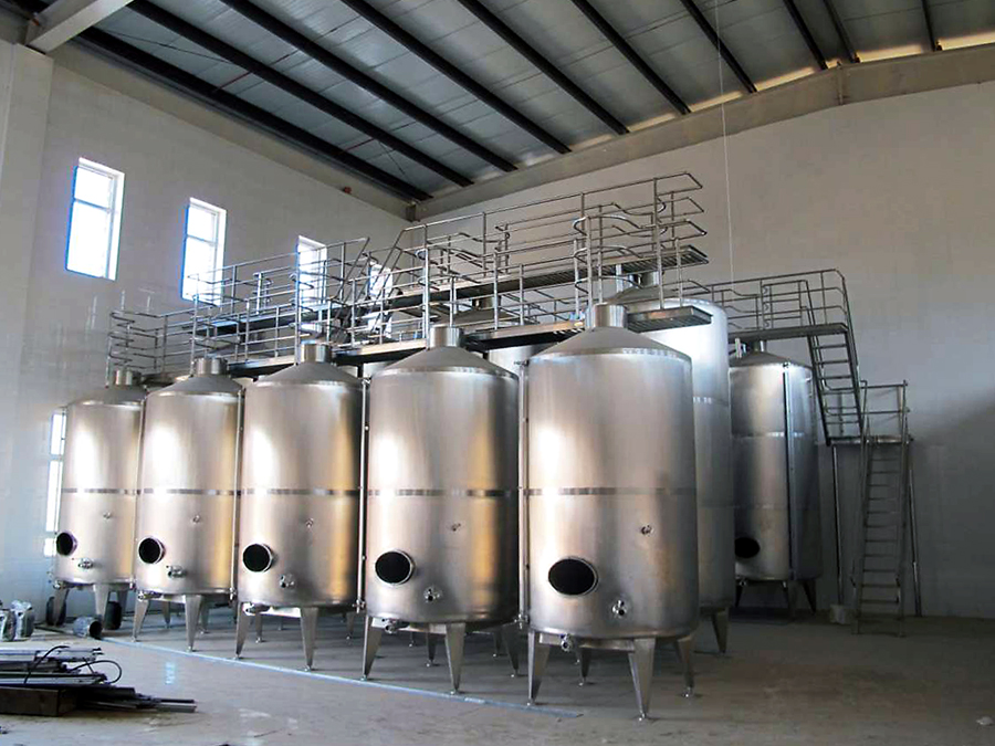 Cider brewing equipment