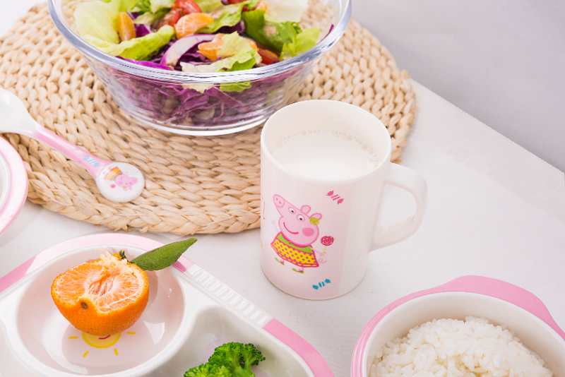 Imitation Porcelain Tableware Wholesale: What Should You Pay Attention to When Buying Imitation Porcelain Tableware?