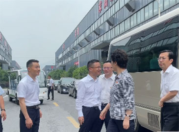 Wulan, deputy secretary of the Hunan Provincial Party Committee of the Communist Party of China, and his entourage came to the company to test Luan