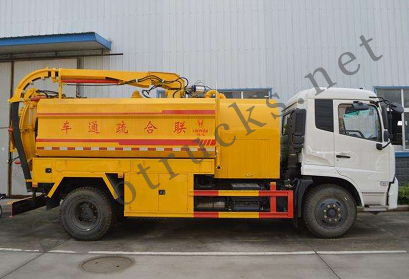 What are the uses of vacuum truck
