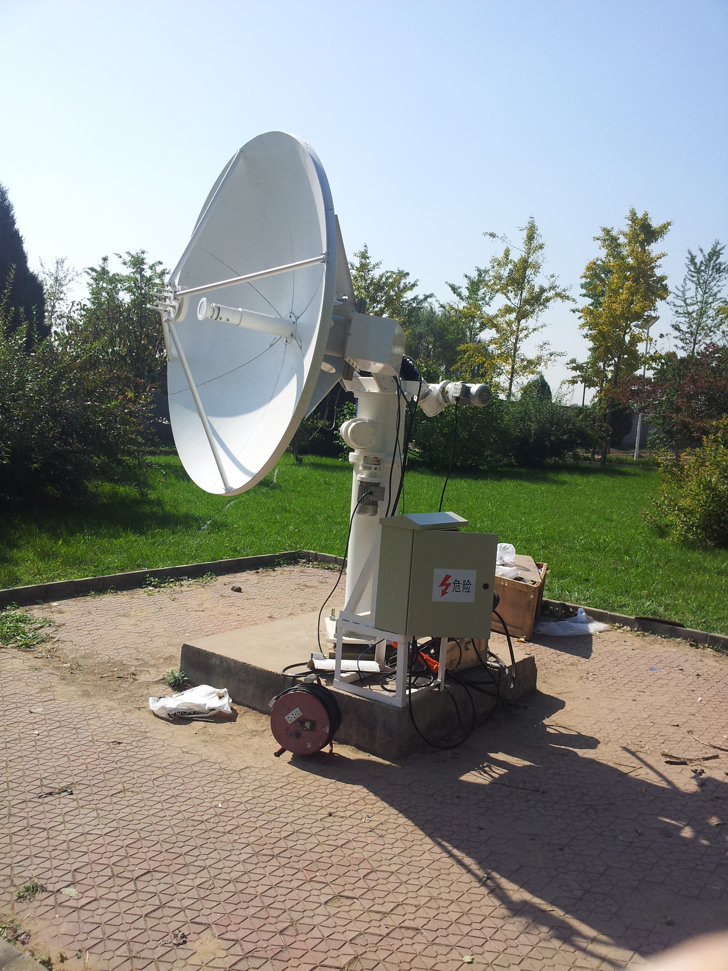 1.8米卫星通信地面站设备 